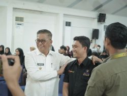 Wabup Barru Jadi Narasumber Bedah Buku, Tekankan Pentingnya Inovasi ASN