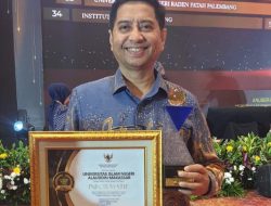 UIN Alauddin Makassar Diganjar Predikat Informatif pada Anugrah Keterbukaan Informasi Publik 2025