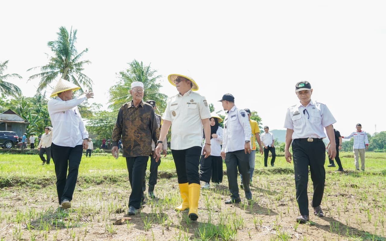 Wabup Tekankan Nilai Kejujuran dan Kerja Keras bagi Petani