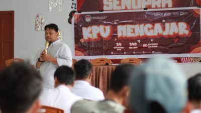 Lewat Program “KPU Mengajar”, KPU Soppeng Perkuat Literasi Demokrasi Pelajar