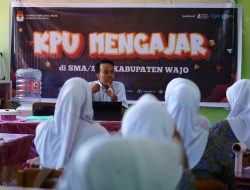 KPU Wajo Gelar Program “KPU Mengajar” untuk Pemilih Pemula di SMAN 3