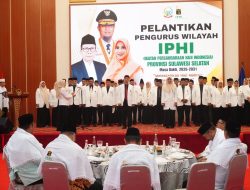 Meity Rahmatia Resmi Dilantik Ketua Ikatan Persaudaraan Haji 