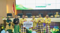 Gubernur Alokasikan Bantuan 6,24 Miliar untuk Barru, Bupati Andi Ina Komitmen Perkuat Sinergi dengan Pemprov