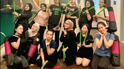 Vasaka Hotel Makassar Rayakan Hari Kartini dengan Kegiatan Pound Fit untuk Karyawan