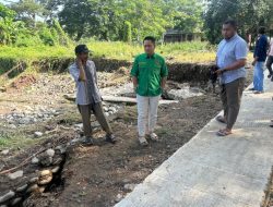 Tinjau Proyek Ruas Jalan Longsor di Wajo, Wakil Ketua DPRD Sufriadi Minta Dinas PUTR Segera Perbaiki