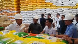 Andi Iwan Aras Cek Gudang Bulog Wajo, Pastikan Stok Beras Aman