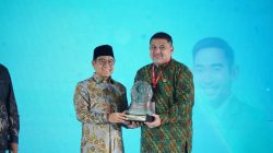 Wali Kota Munafri Terima Penghargaan Paritrana Award, Bukti Komitmen Lindungi Pekerja Rentan