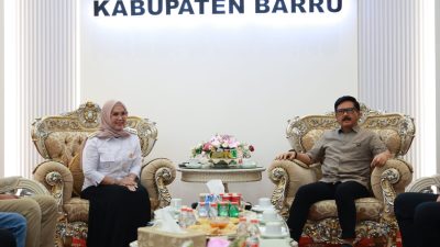 Penuh Keakraban, Bupati Barru Terima Kunjungan Mantan Panglima TNI Hadi Tjahjanto