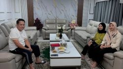 Wakil Ketua DPRD Sulsel Sufriadi Silaturahmi dengan Pemenang Umrah Halal Bihalal KEMAWA