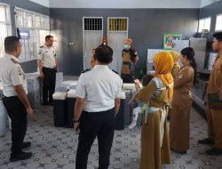 Pastikan Lingkungan Tetap Sehat, Rutan Sidrap Terima Inspeksi Kesehatan Lingkungan