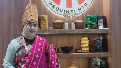 Enam Daerah NTB Unjuk Produk Unggulan di HUT Dekranas ke 46 di Makassar, Tenun Curi Perhatian