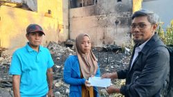 Pegawai Kecamatan Panakkukang Patungan Gantikan Uang Sekolah Anak Korban Kebakaran