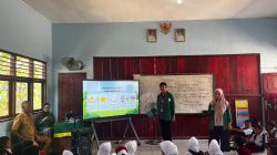 Tumbuhkan Minat Baca, Mahasiswa KKN UINAM Edukasi Literasi Siswa SD